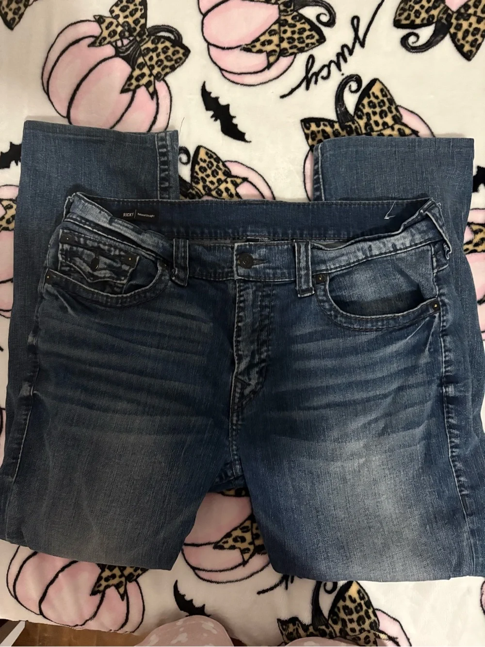 True Religion Men’s Ricky Relaxed Straight Demin Jeans